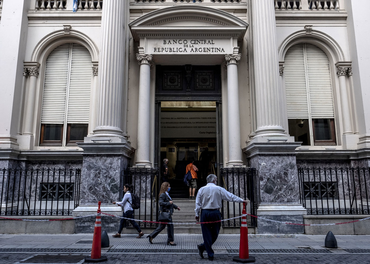 Argentinian-Central-Bank-Prohibits-Cryptocurrency-Transactions-1